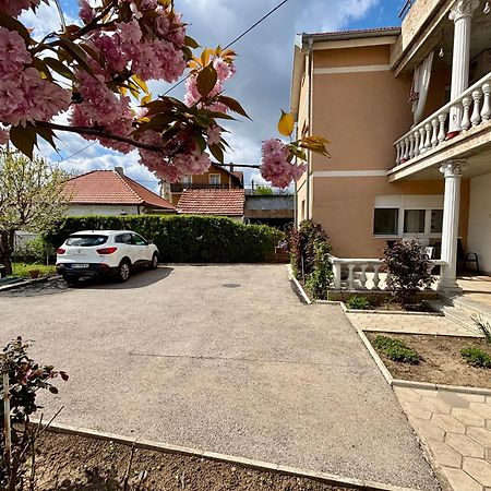 Apartment Milos Белград Екстериор снимка